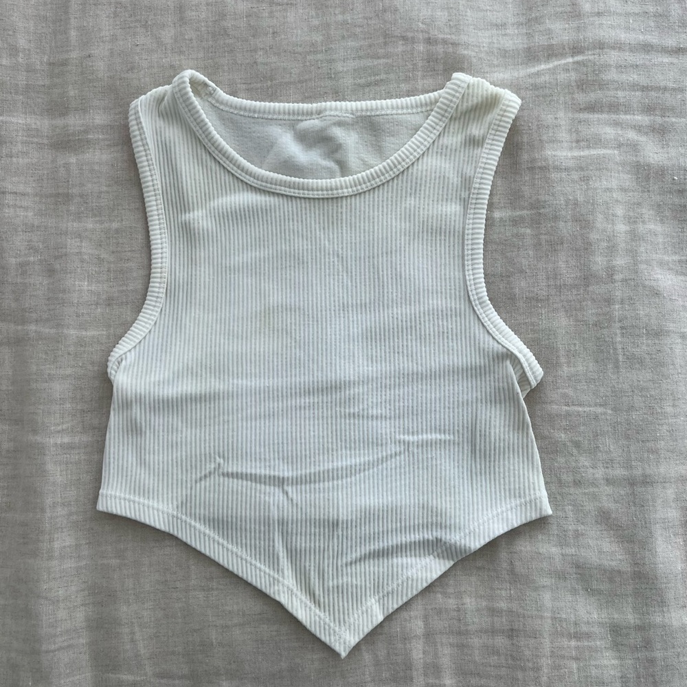 Basic white tank, size S